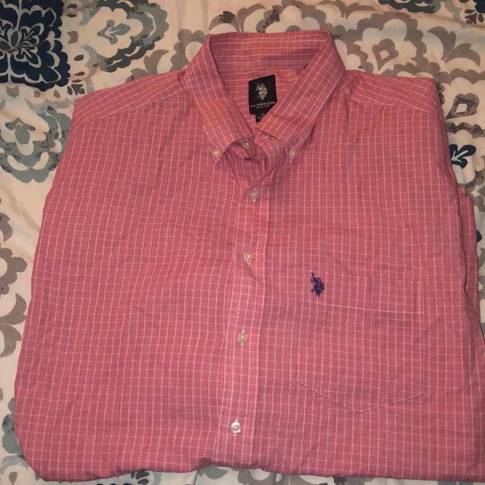 Men’s dress shirt.